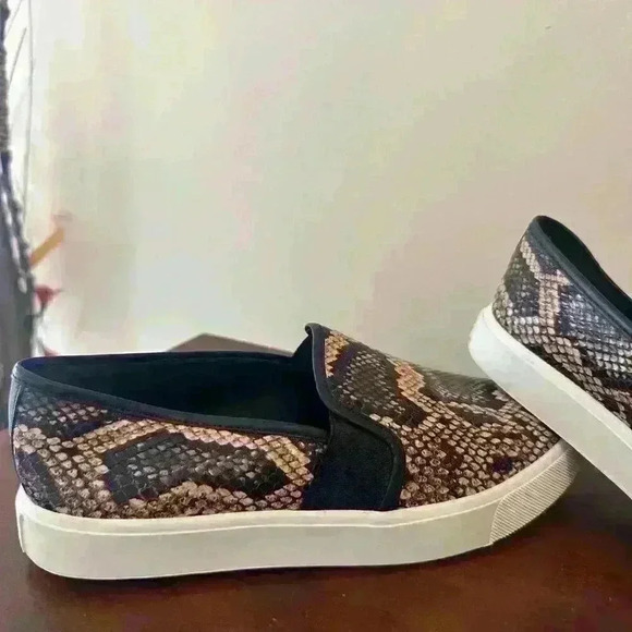 Vince Blair Slip-on Sneakers-size 7 - Picture 3 of 6
